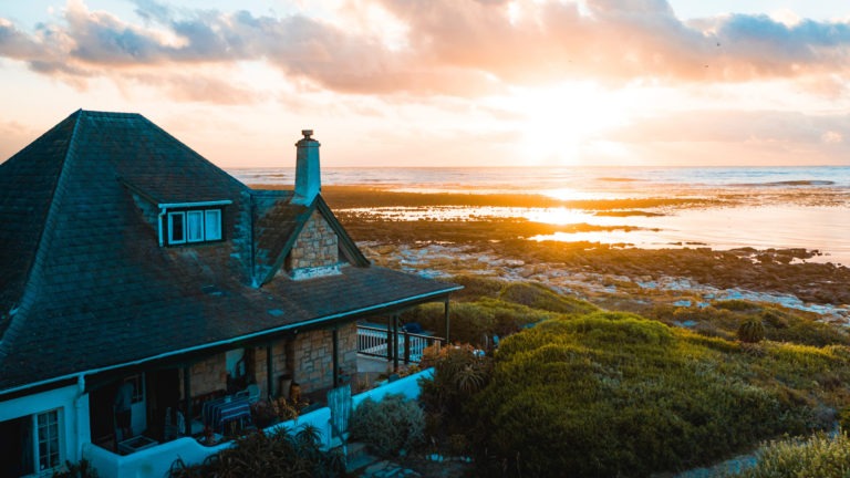 Mehr über den Artikel erfahren Sotheby´s International Realty: Starker Trend „Zurück nach Deutschland“ bei Ferienimmobilien / Wohnen, Arbeiten und Urlaub machen wachsen zusammen